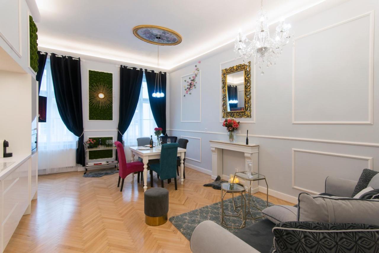Vogue Apartment Near By Wenceslas Square Praga Esterno foto