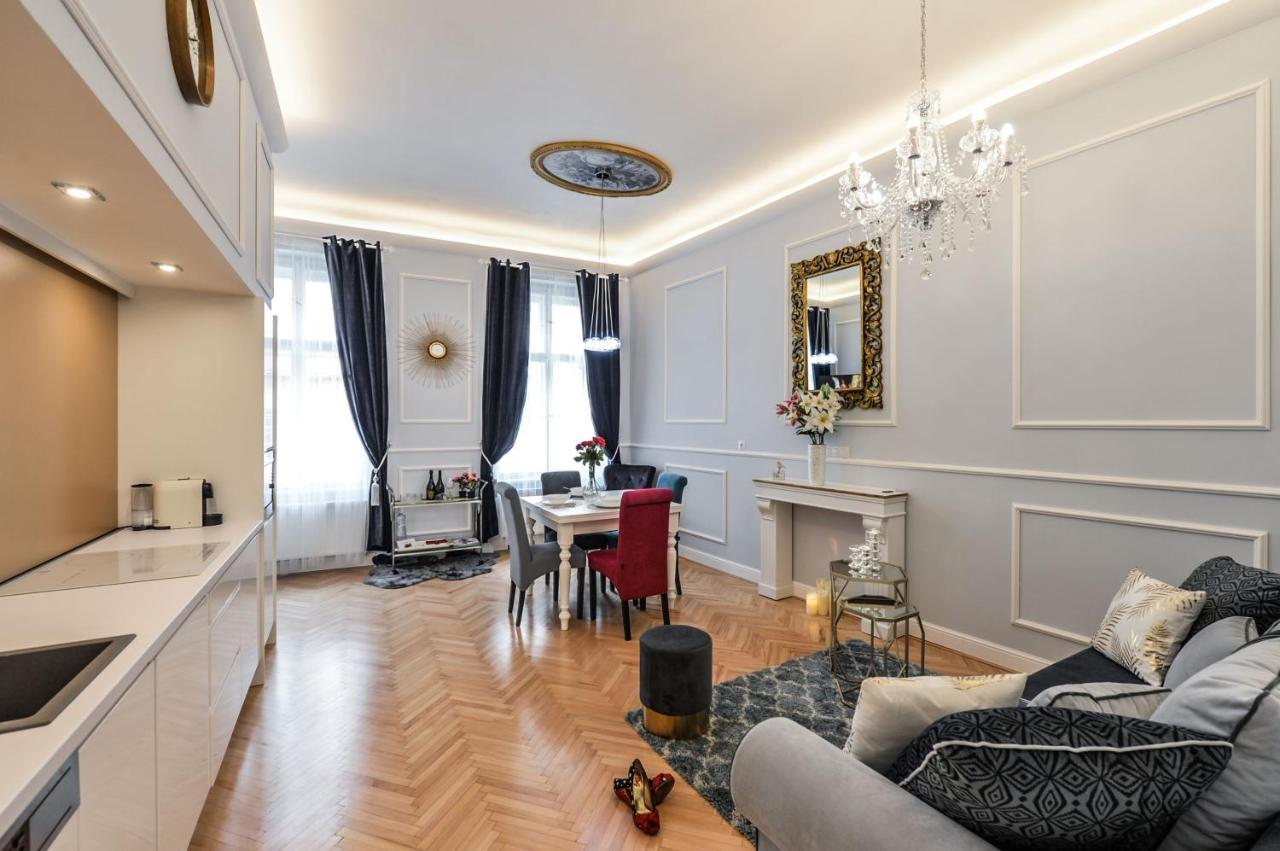 Vogue Apartment Near By Wenceslas Square Praga Esterno foto