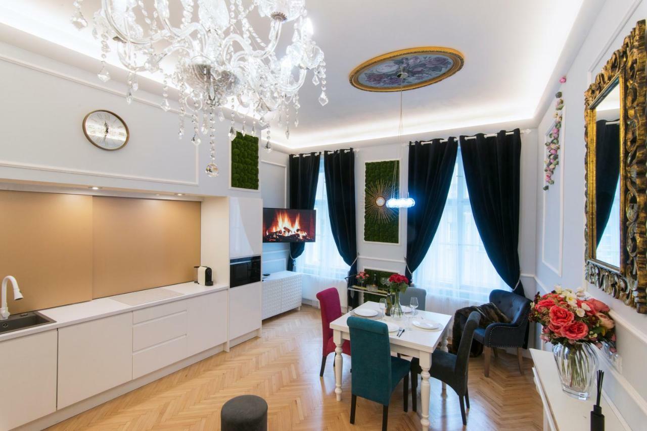 Vogue Apartment Near By Wenceslas Square Praga Esterno foto